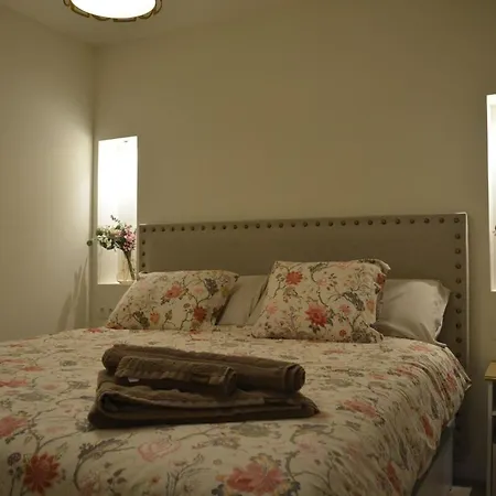 Casa Macarena Sunflower Sevilla